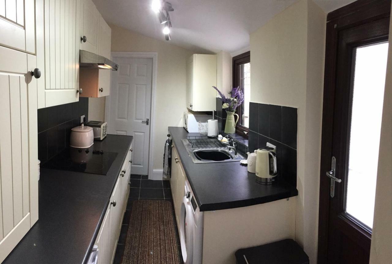 Browns Holiday Cottage Filey Exterior photo