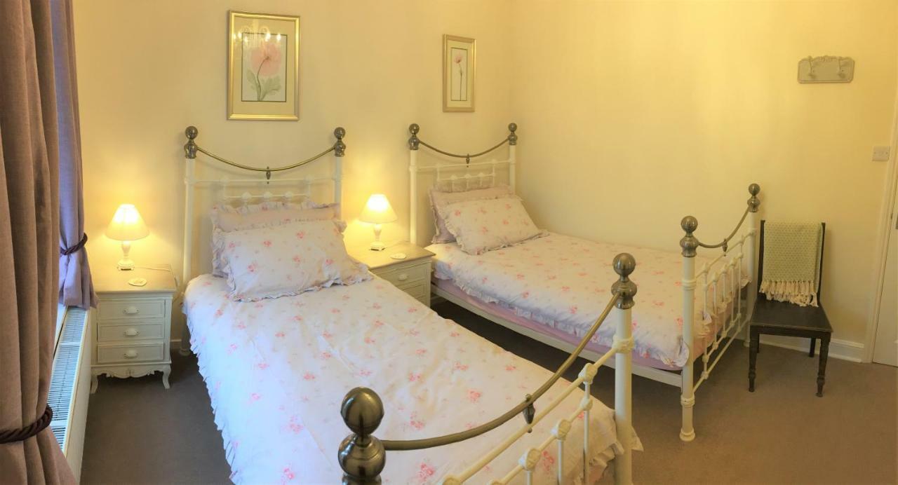 Browns Holiday Cottage Filey Exterior photo